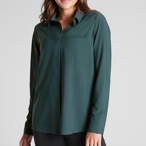 Athleta Urbanite Shirt M